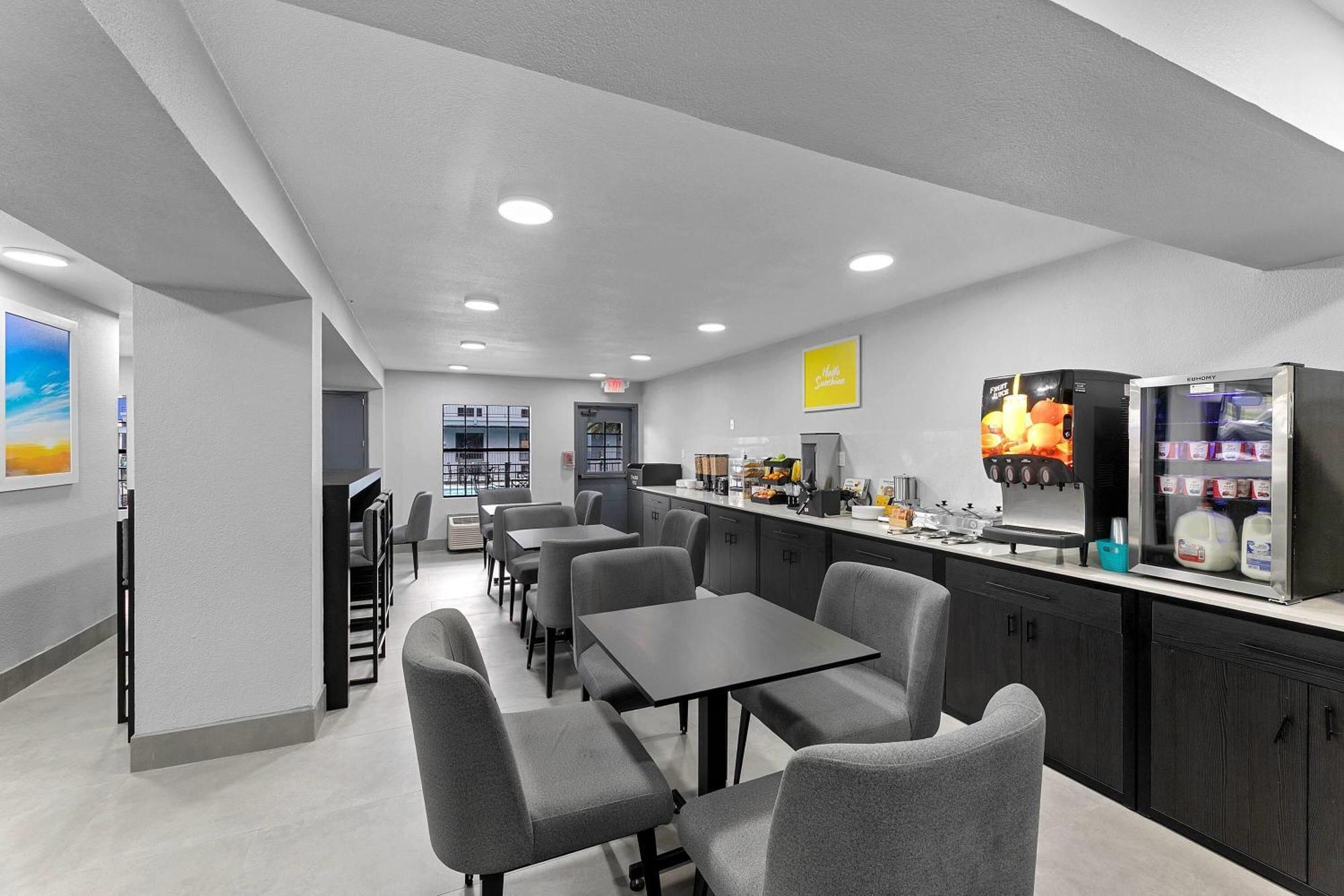Days Inn By Wyndham San Antonio Near Lackland Afb Εξωτερικό φωτογραφία